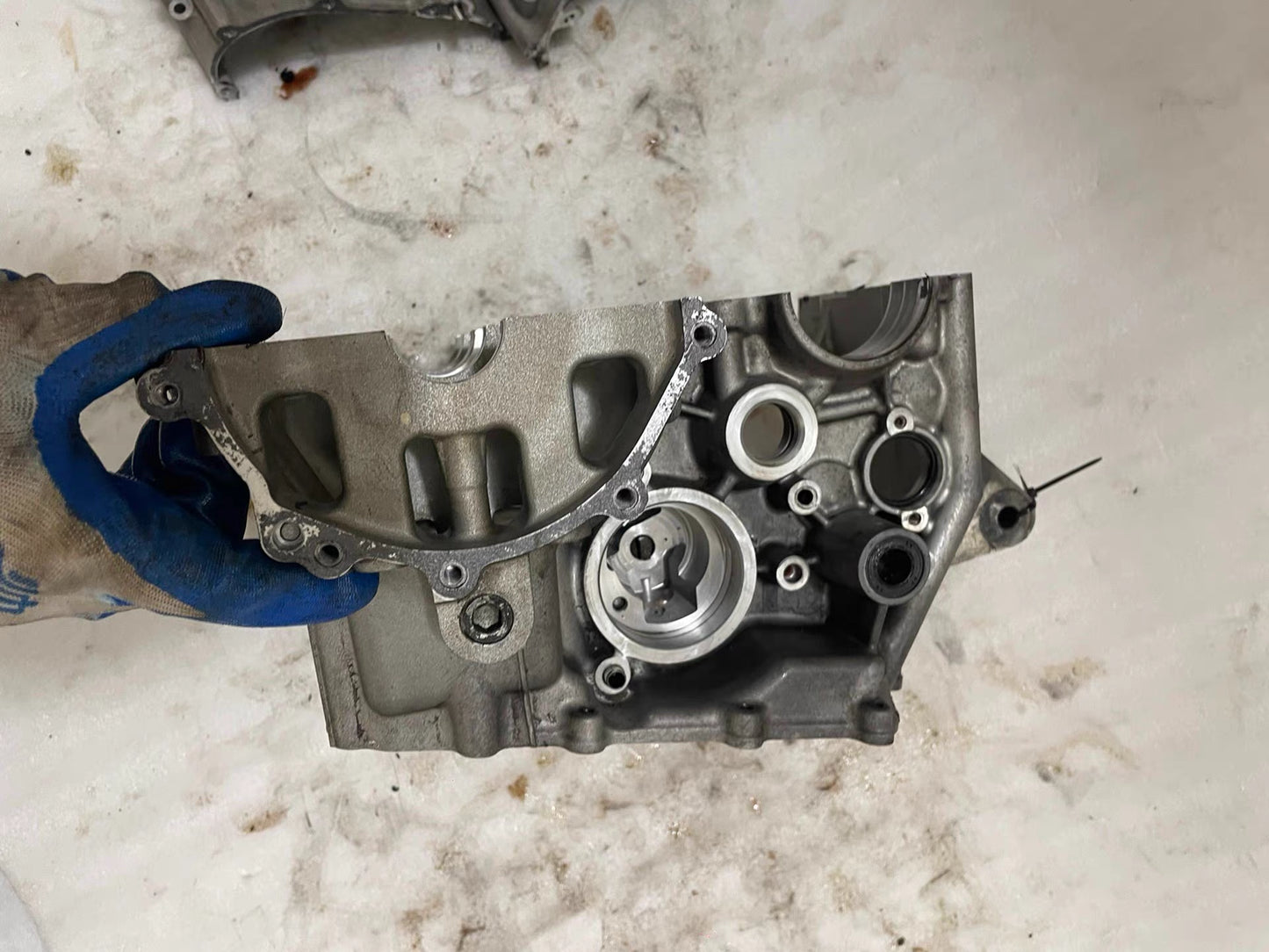 Genuine Kawasaki ZX6R Engine Crankcase Set (2013-2018) | OEM Matched Pair 14001-0611