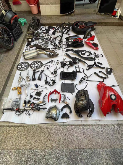[Breaking for Spares] Ducati Streetfighter 848 - All OEM Parts Available | Engine, Chassis, & Electronics
