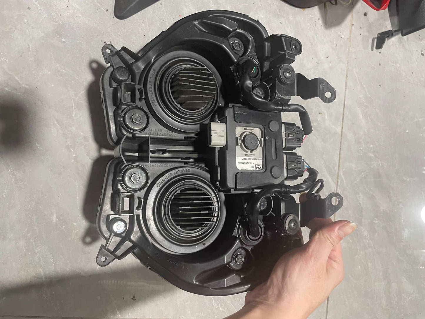 LED Headlight Assembly - KAWASAKI Z1000 (2014-2020) - Genuine OEM Front Lamp | 23001-0046