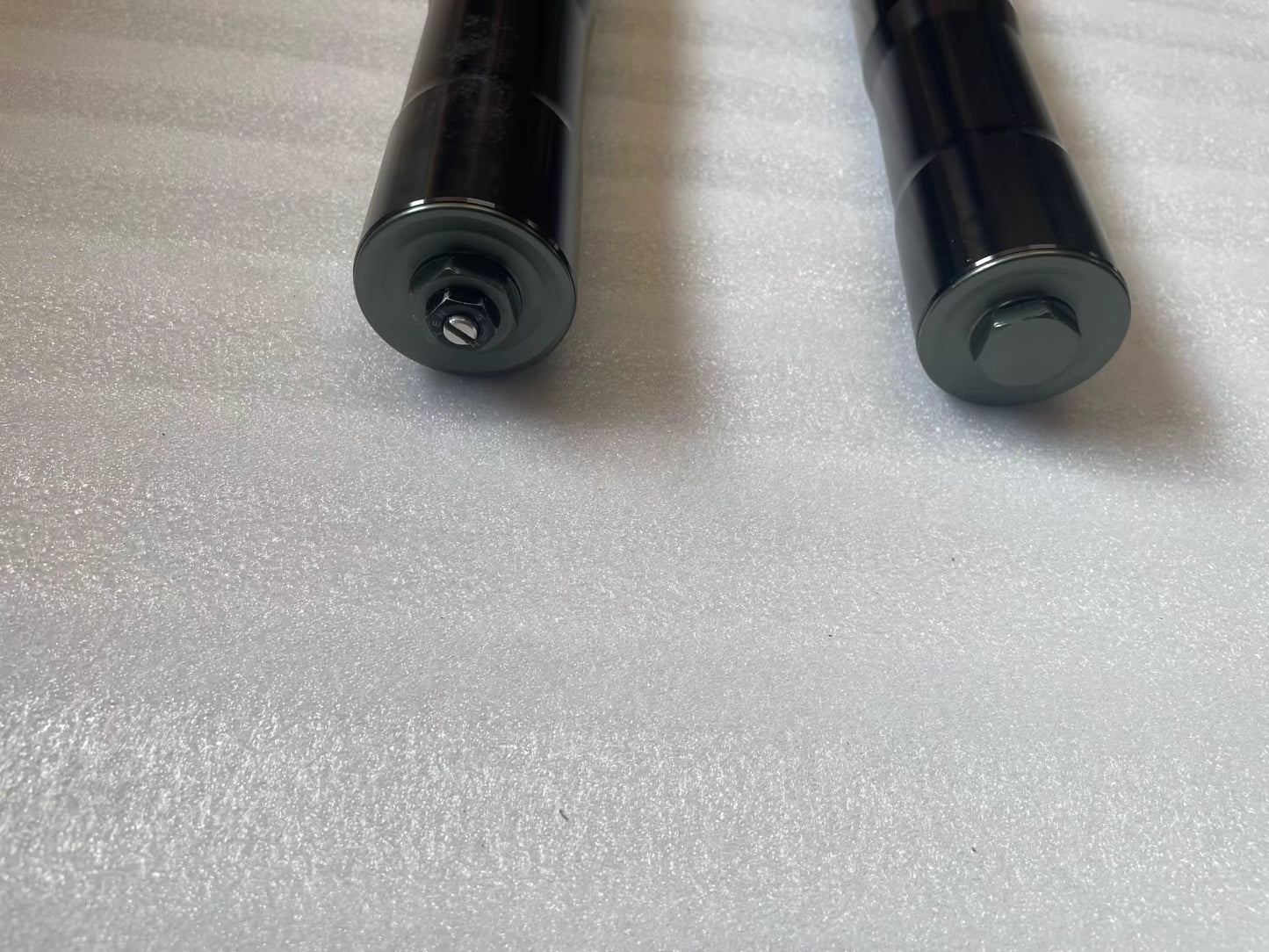 Kawasaki Z900 OEM Front Fork Suspension Set (2017-2023) | Black