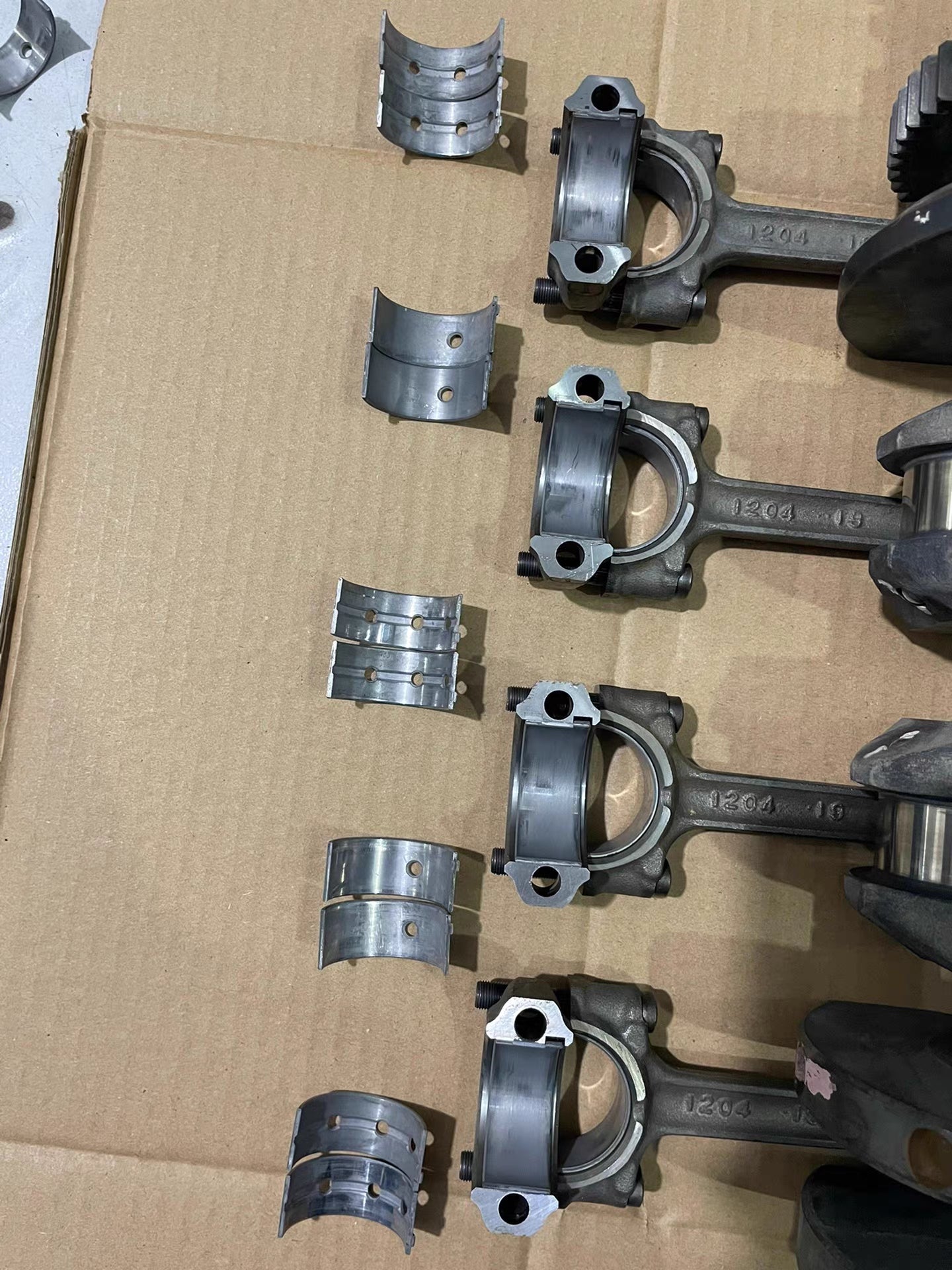 Kawasaki Z800 (2013-2016) OEM Crankshaft Assembly - Includes Connecting Rods & Bearings