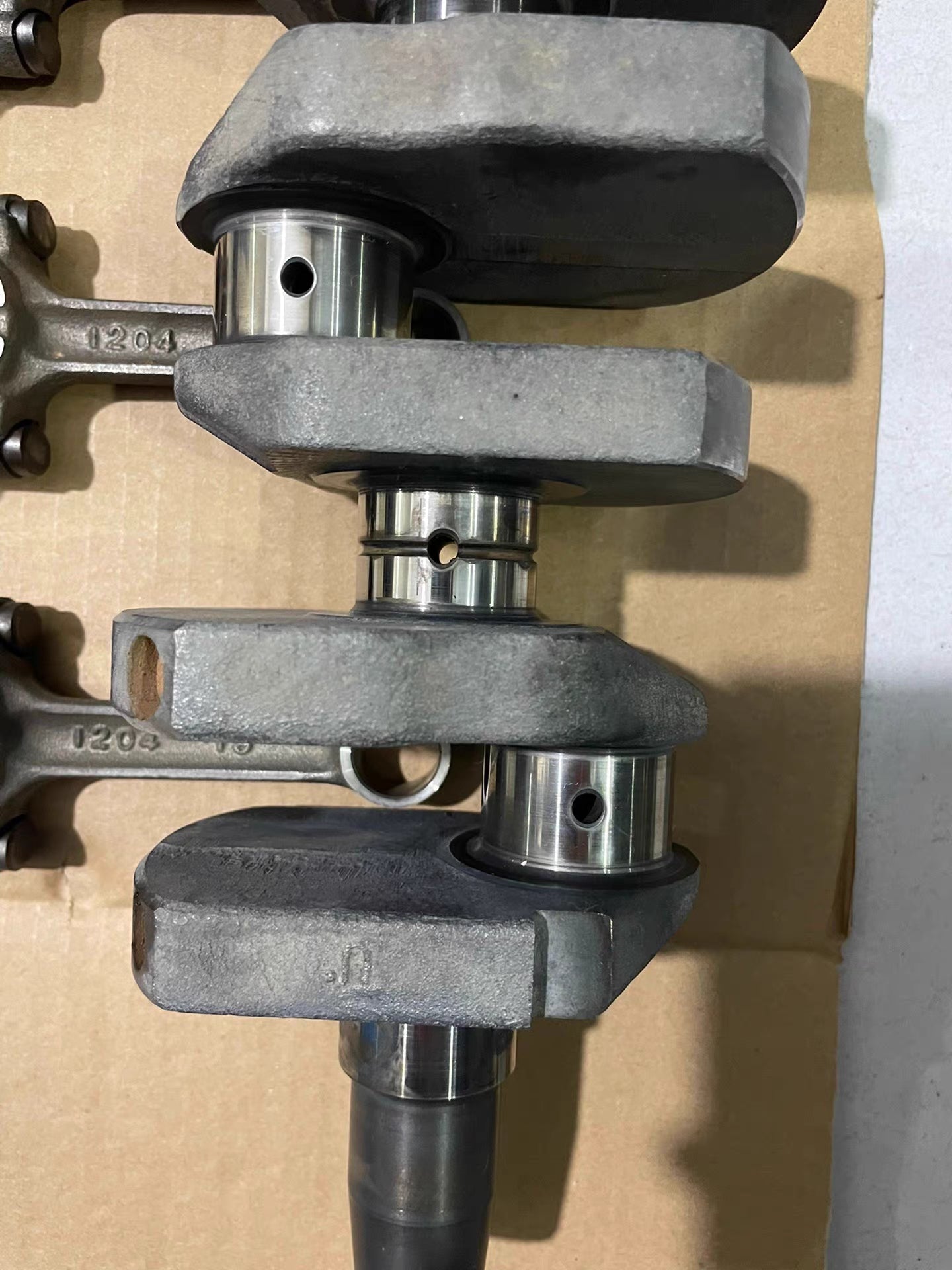 Kawasaki Z800 (2013-2016) OEM Crankshaft Assembly - Includes Connecting Rods & Bearings