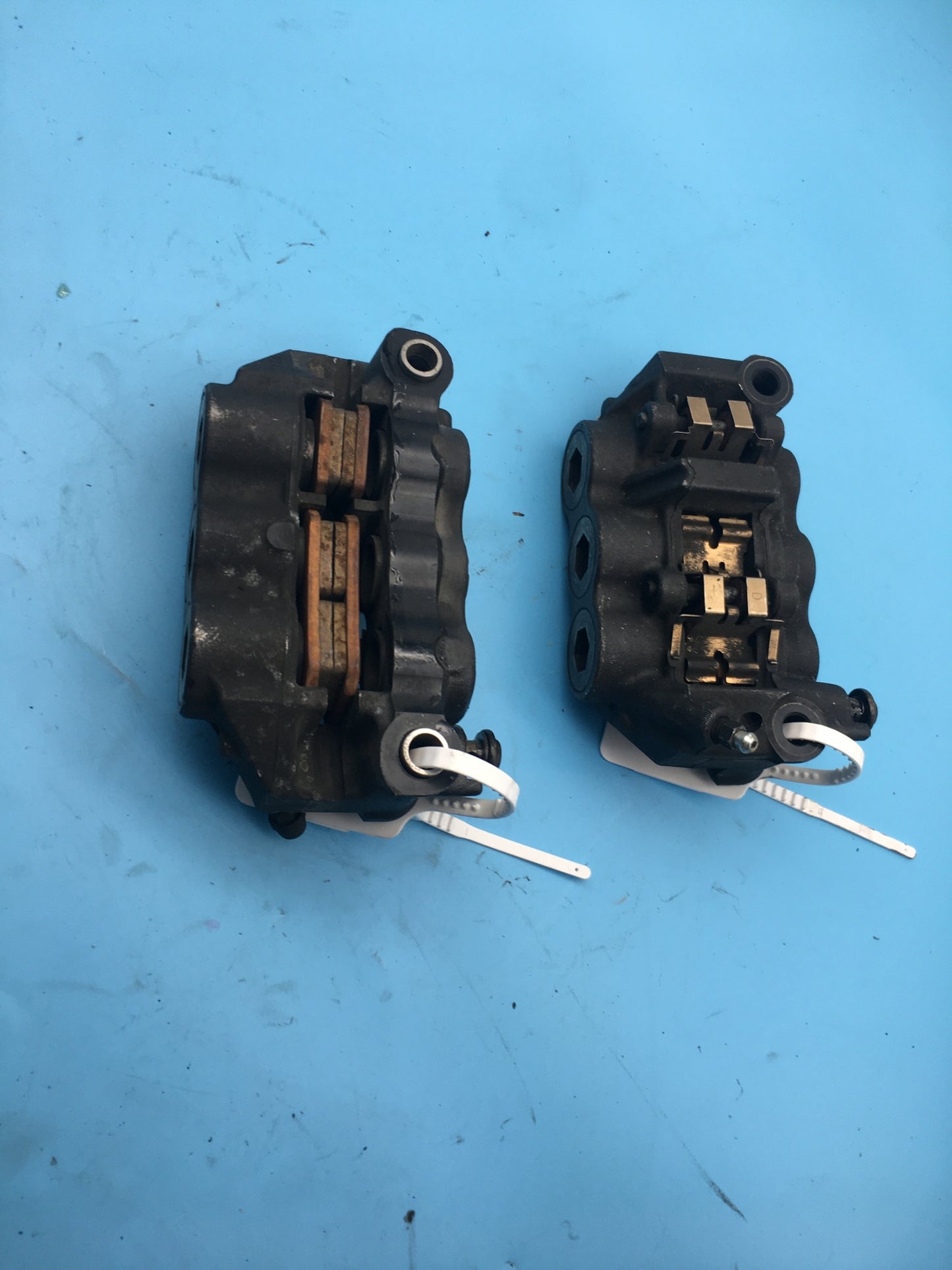 09-14 YAMAHA YZFR1 Right Left Front Brake Caliper Set A Pair Calipers