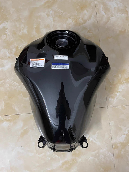 Straight Kawasaki Z900 OEM Fuel Gas Tank (2023 Model) - Main View