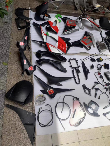 Aprilia RSV4 RF (2015-2018) OEM Parts — Parting Out | Message for Any Part