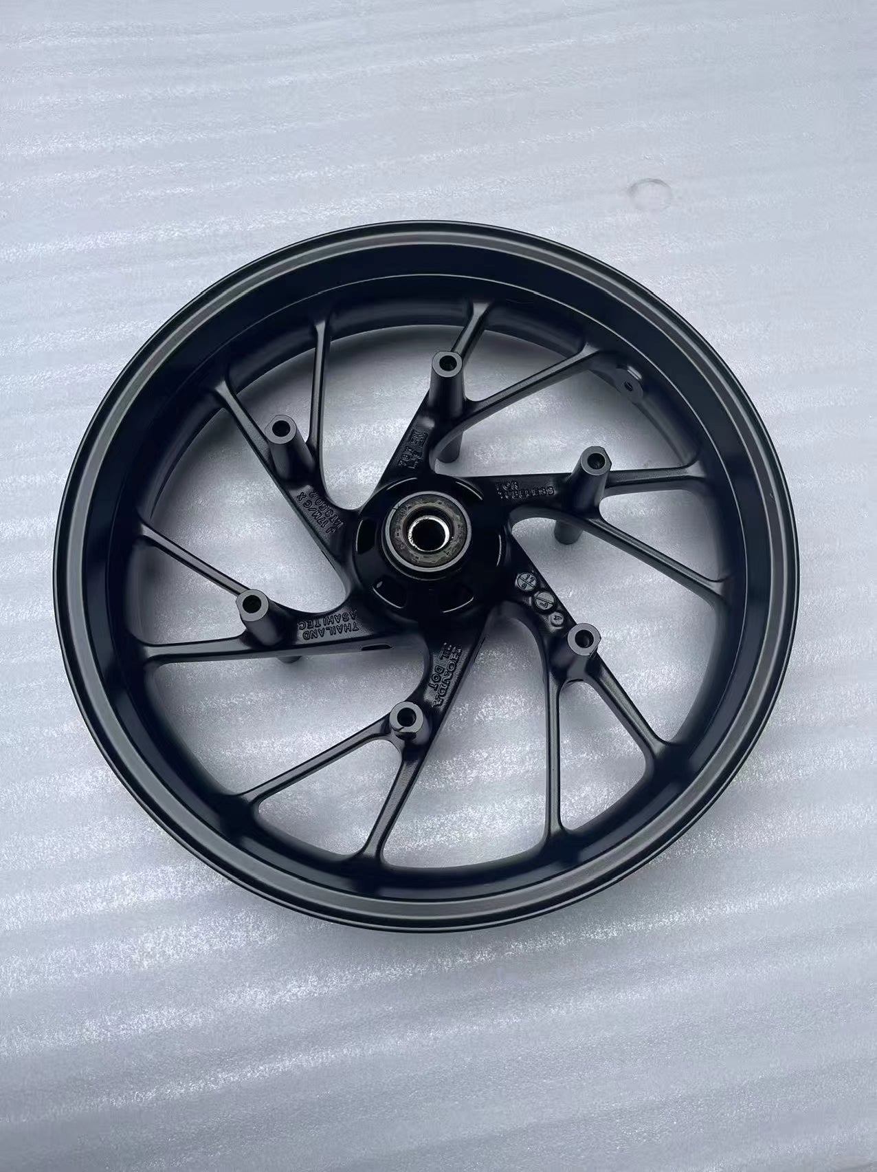 Honda CBR650F CB650F 2014-2016 front wheel rim OEM 44650-MJE-D01ZA repainted matte black
