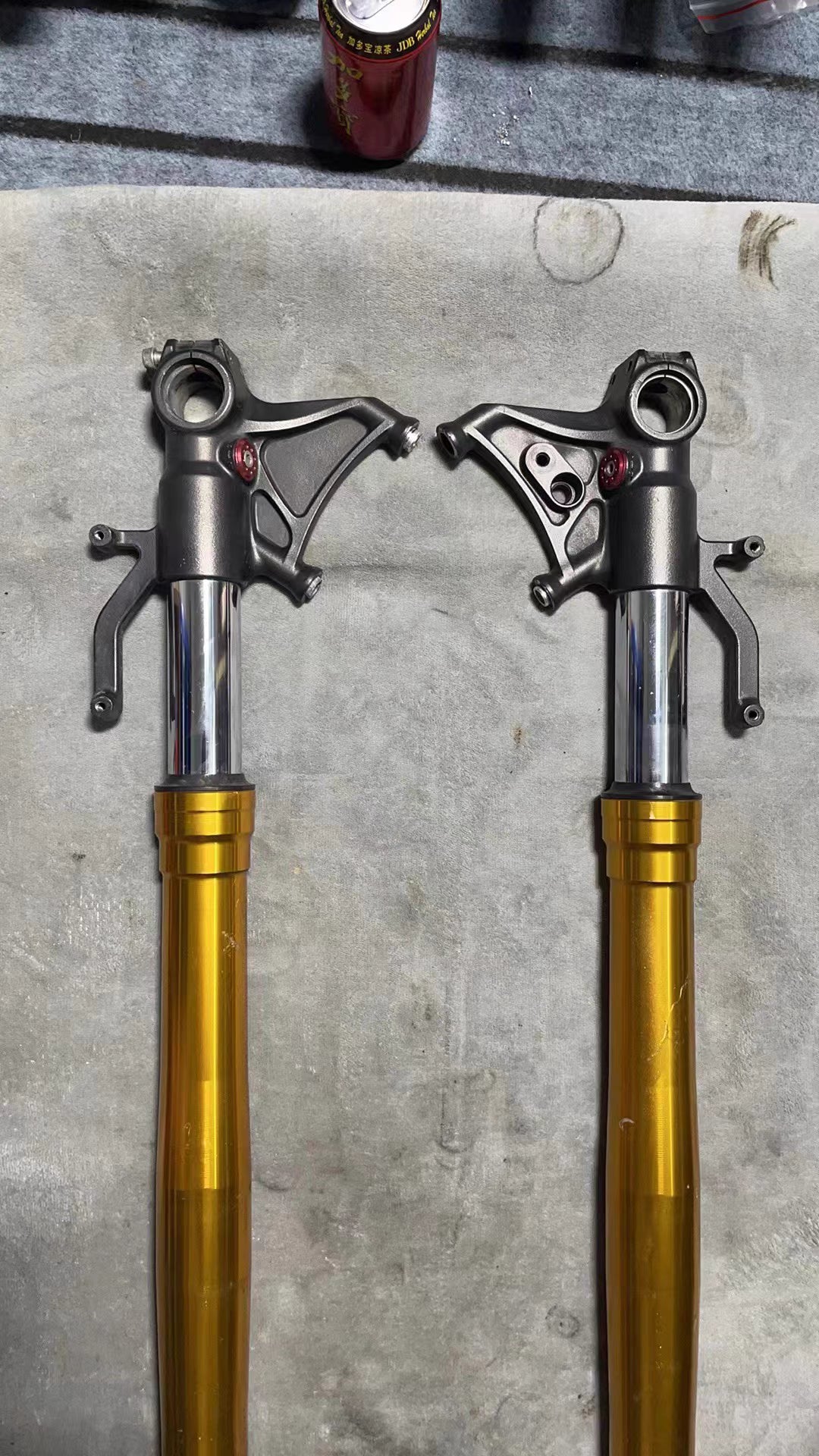 Kawasaki ZX-10R Inner Fork Stanchion Condition - High Polish Chrome Finish