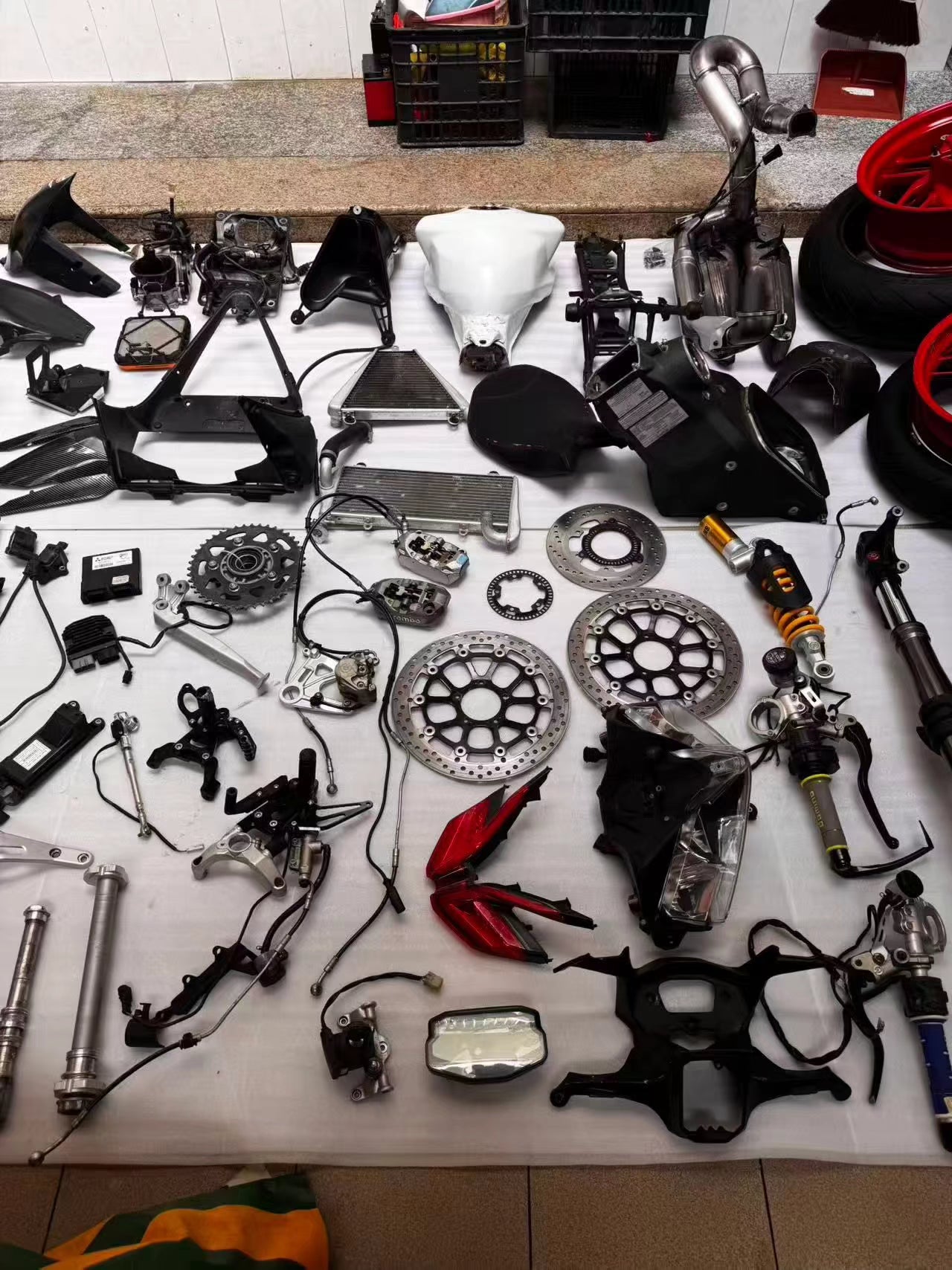 Ducati Panigale 959 (2016-2019) OEM Parts — Parting Out | Message for Any Part