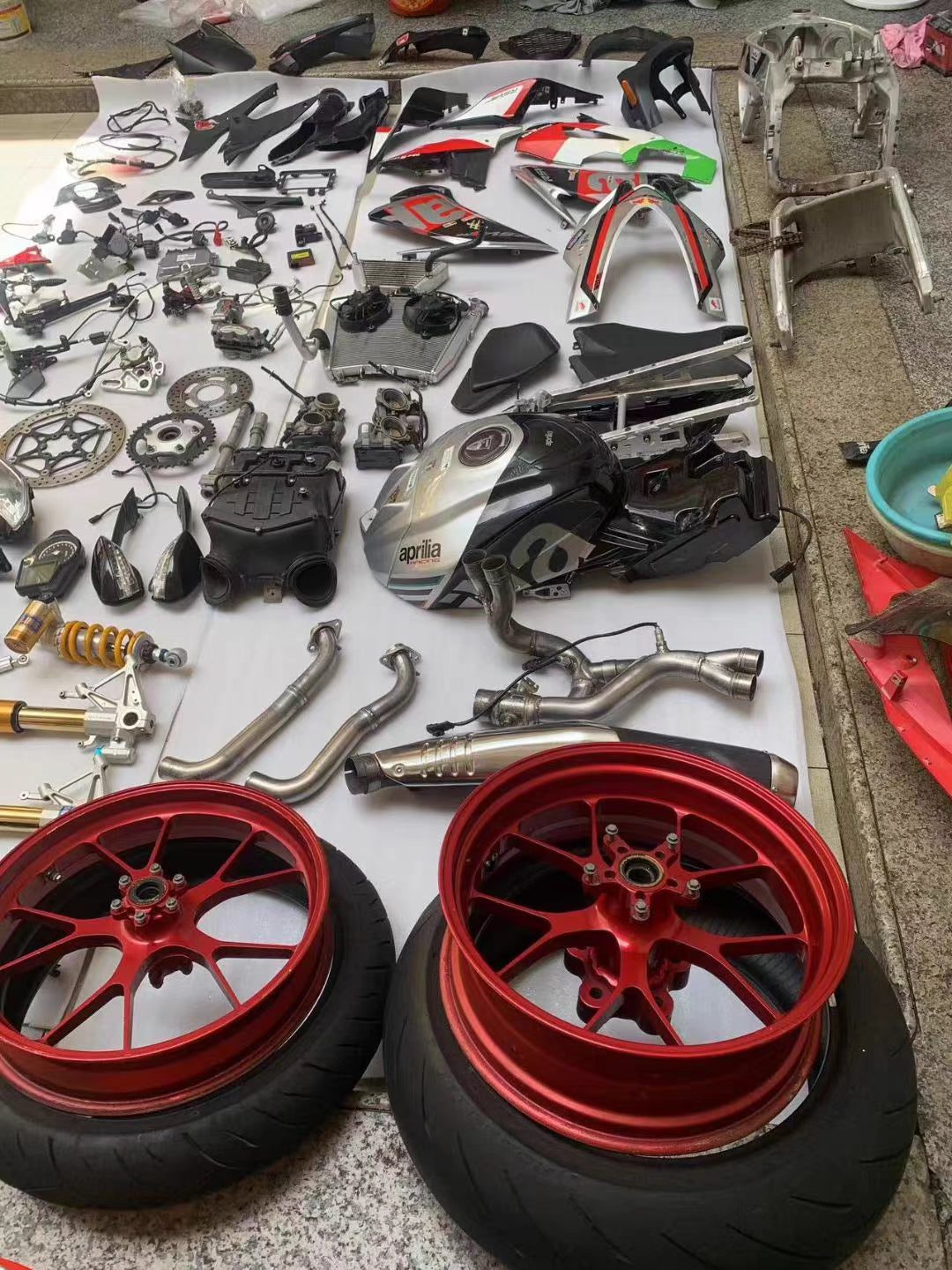Aprilia RSV4 RF (2015-2018) OEM Parts — Parting Out | Message for Any Part
