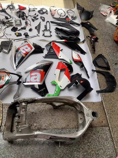 Aprilia RSV4 RF (2015-2018) OEM Parts — Parting Out | Message for Any Part