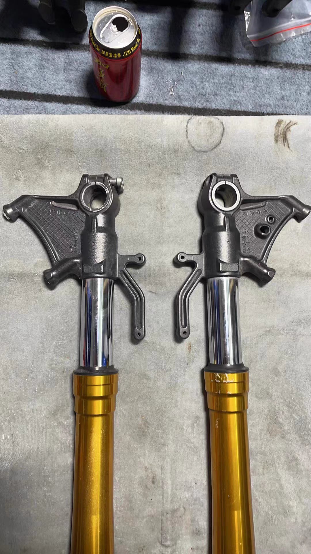 Kawasaki ZX-10R Inner Fork Stanchion Condition - High Polish Chrome Finish