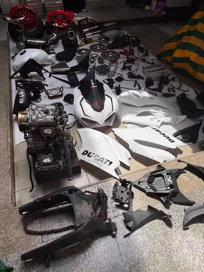 Ducati Panigale 959 (2016-2019) OEM Parts — Parting Out | Message for Any Part