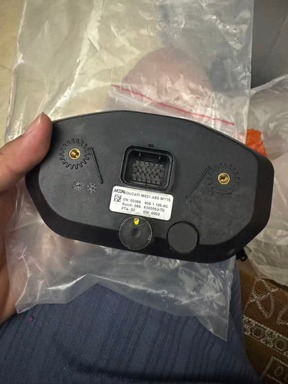15-16 Ducati Monster 821 Speedometer 40611055G