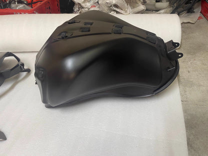 Genuine OEM Fuel Tank (17L) - Kawasaki Z1000 (2014-2020) | Rust-Free Interior & Professionally Repainted Matte Black #51001-0791-660