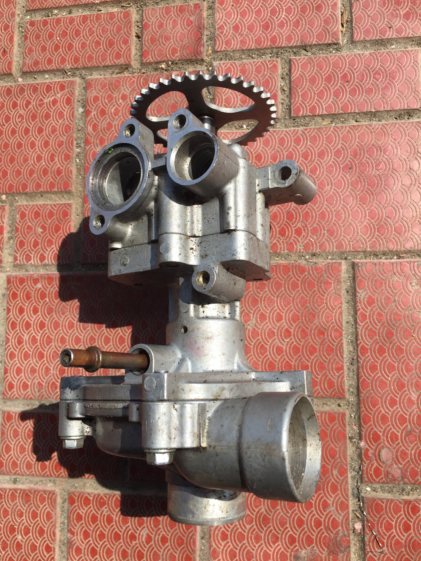 04-08 YZF-R1 YZFR1 YZF R1 Water Pump Assembly 4C8-12420-21-00 Used