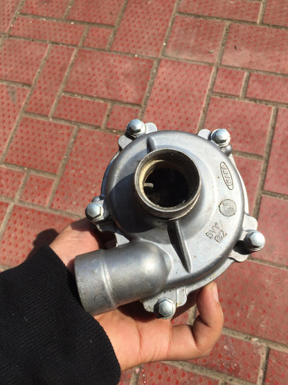 04-08 YZF-R1 YZFR1 YZF R1 Water Pump Assembly 4C8-12420-21-00 Used
