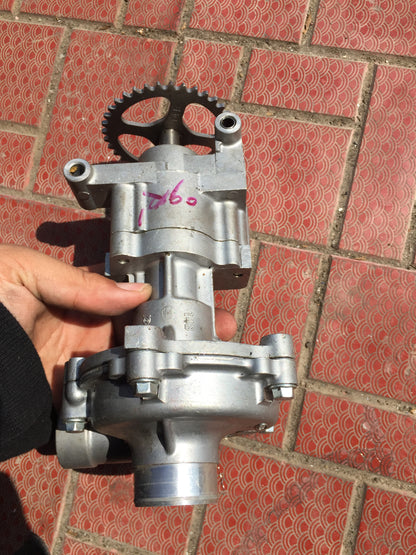 04-08 YZF-R1 YZFR1 YZF R1 Water Pump Assembly 4C8-12420-21-00 Used