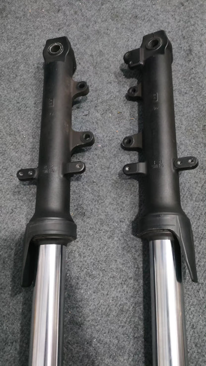 17-20 Yamaha MT07 Front Fork Suspension Straight Used