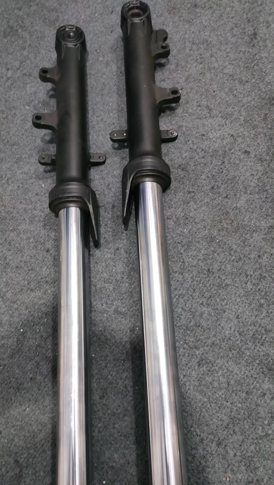 17-20 Yamaha MT07 Front Fork Suspension Straight Used