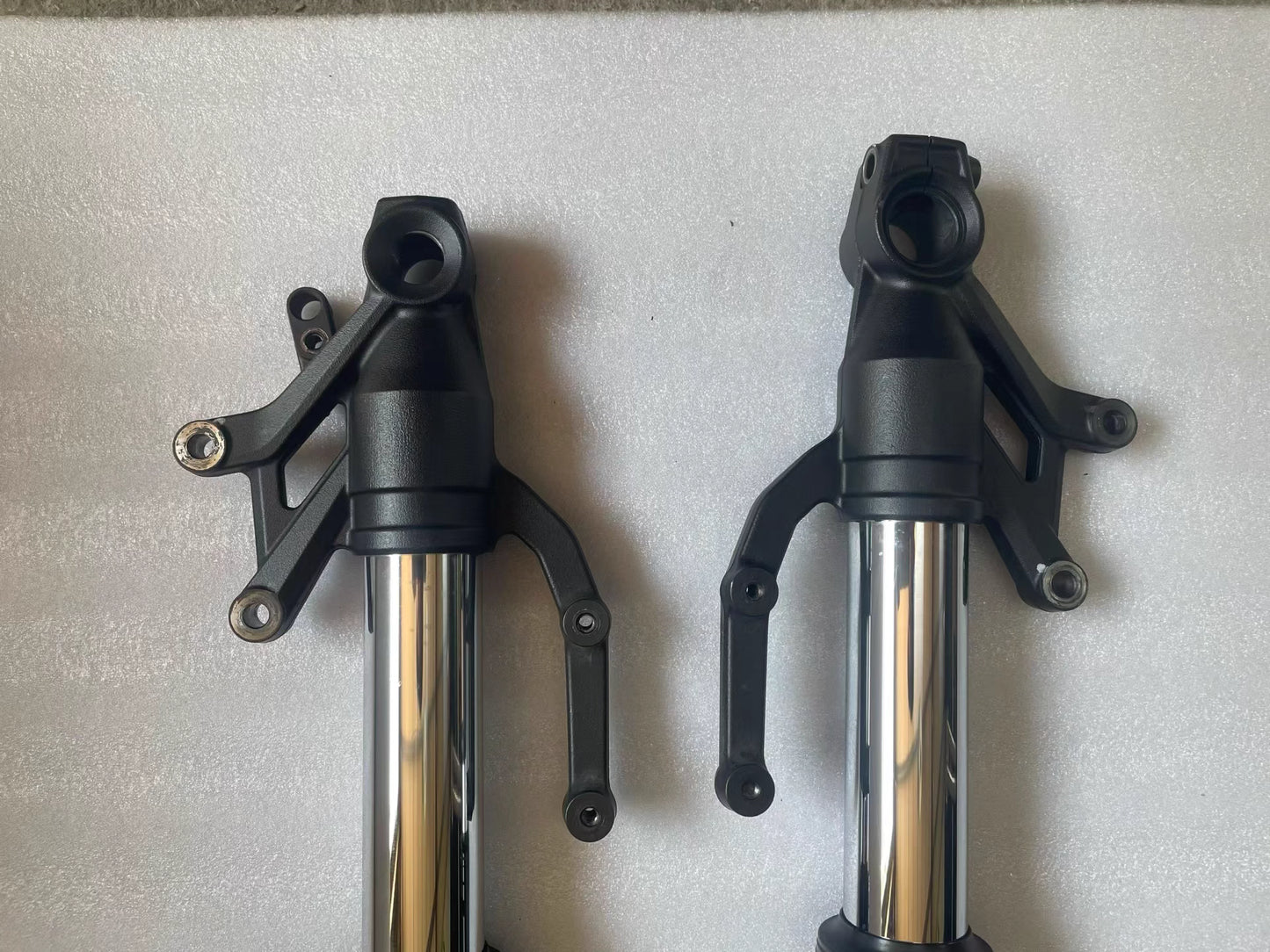 Kawasaki Z900 OEM Front Fork Suspension Set (2017-2023) | Black