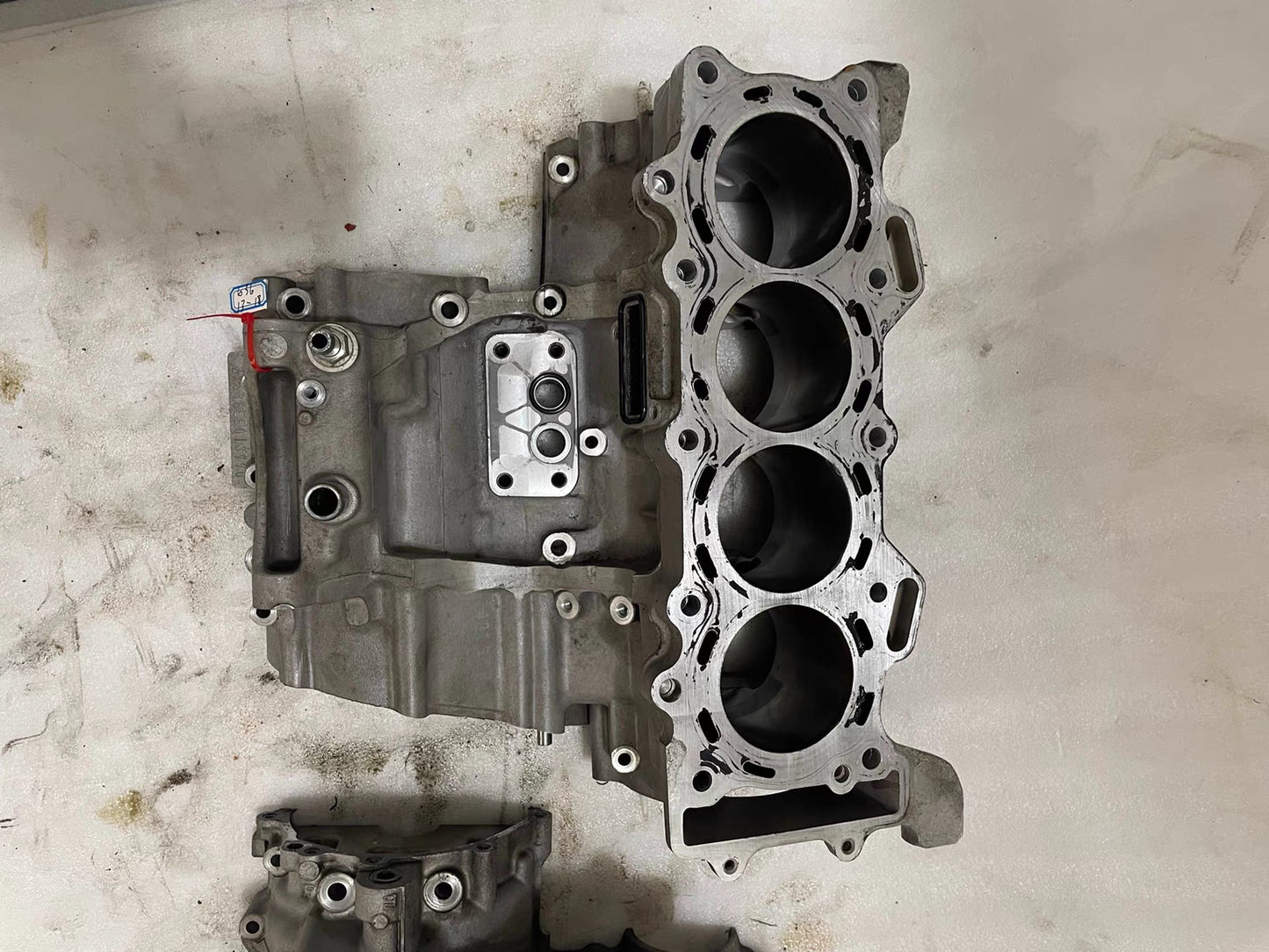 Genuine Kawasaki ZX6R Engine Crankcase Set (2013-2018) | OEM Matched Pair 14001-0611