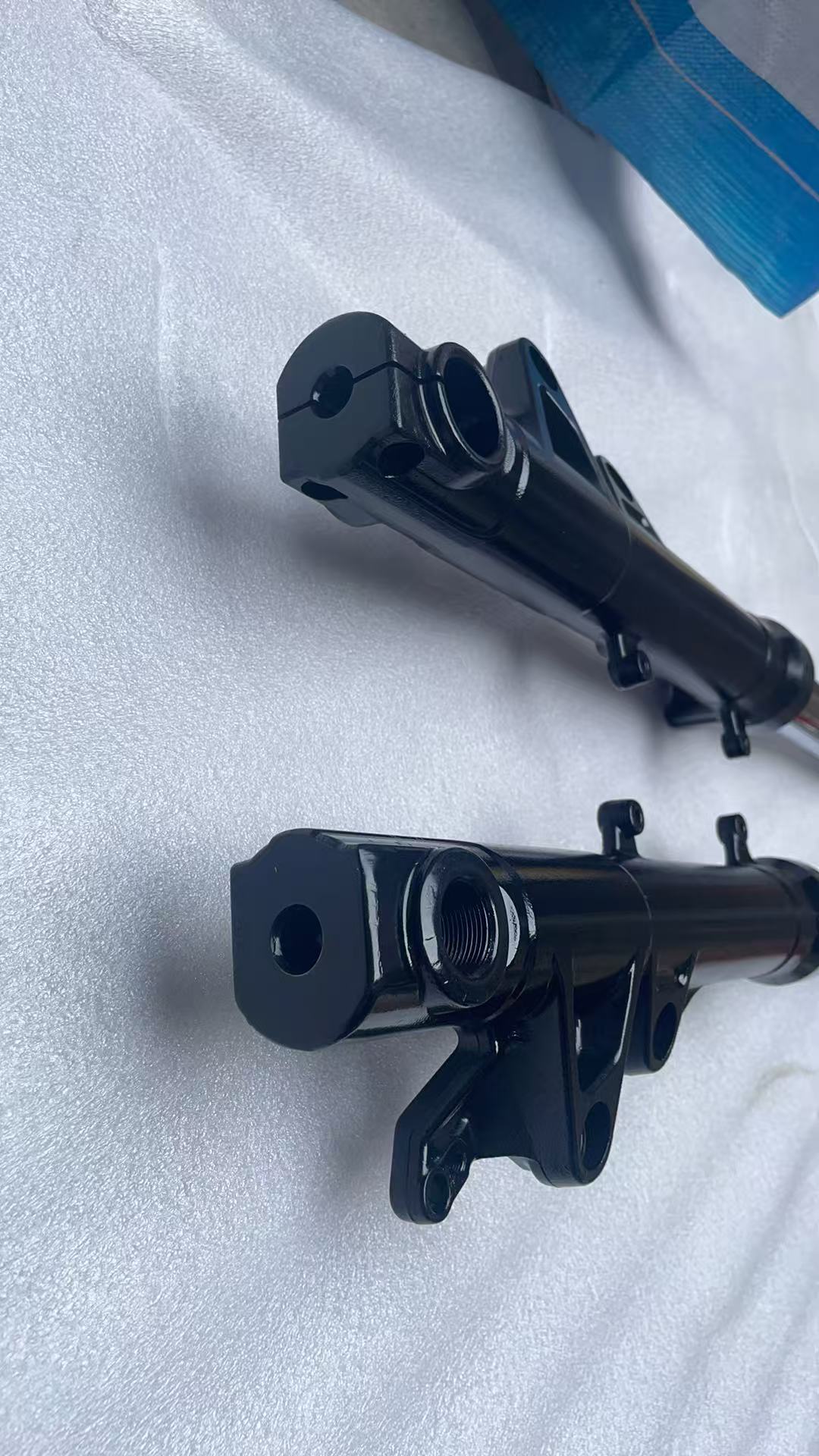 Premium OEM BMW F800R Front Fork Pair 2009-2014 | Conventional Repainted