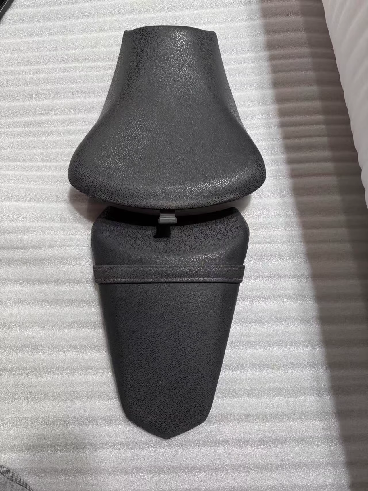 17-23 Kawasaki Z650 Front Seat OEM