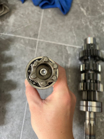 Kawasaki Z1000 Transmission Gear Set OEM – included shafts and gears, shift rods not included