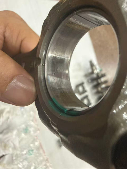 Suzuki GSXR 1000 crankshaft angled view showing rod alignment and overall assembly condition
