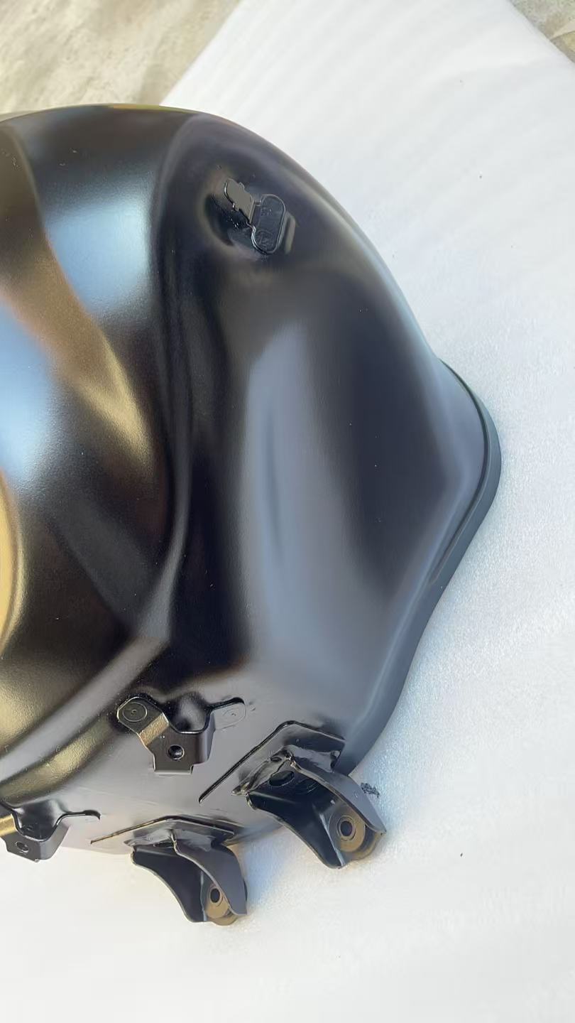 2017-2024-KAWASAKI-Z900-Gas-Fuel-Tank-Refurbished-Matte-Black-OEM-No-Dents
