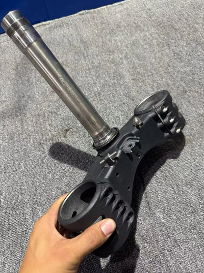 Used OEM Ducati Panigale  V4 959 1199 1299  Lower Triple Clamp+ Nut 12-19 | Complete Assembly